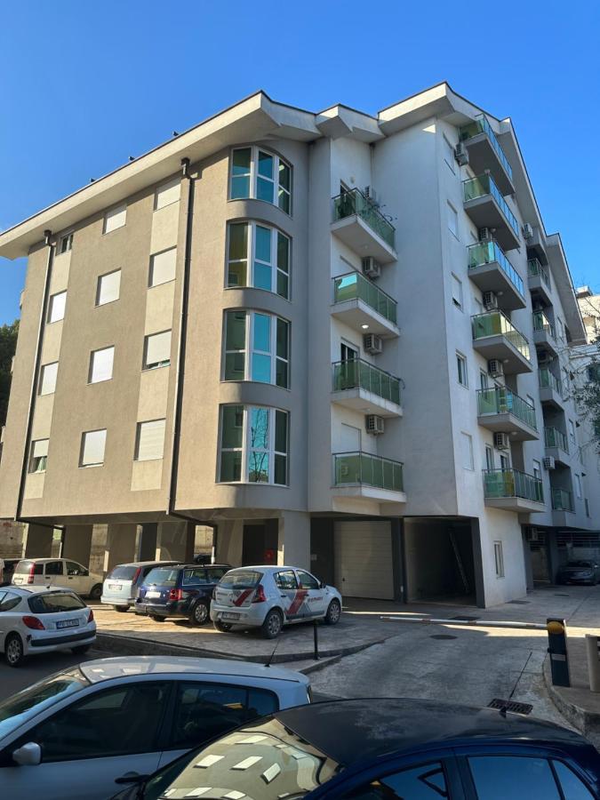Kropa Apartman Podgorica Bagian luar foto